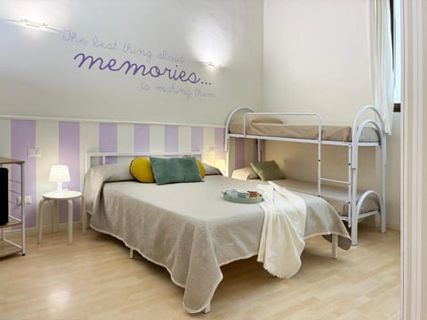 Bed, Bedroom, bunk bed