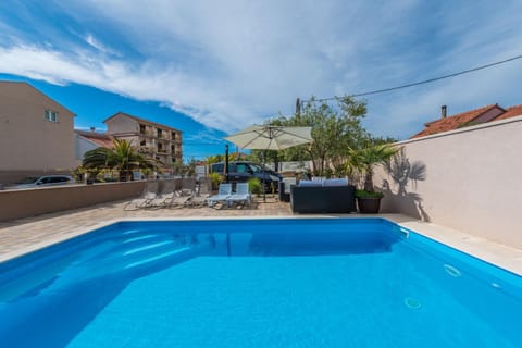 Patio, Garden, Photo of the whole room, Decorative detail, Pool view