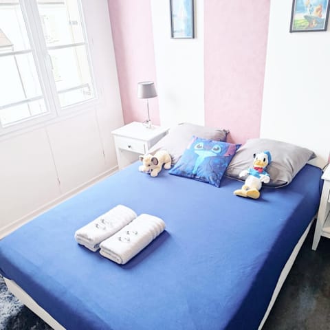 Appartement Le Petit Monde Magique Apartment in Bailly-Romainvilliers