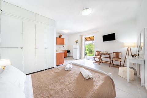 Living room, Bedroom