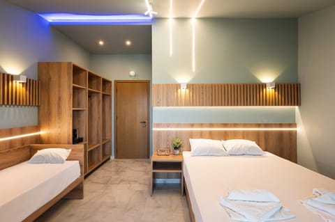 Bed, Photo of the whole room, Sea view