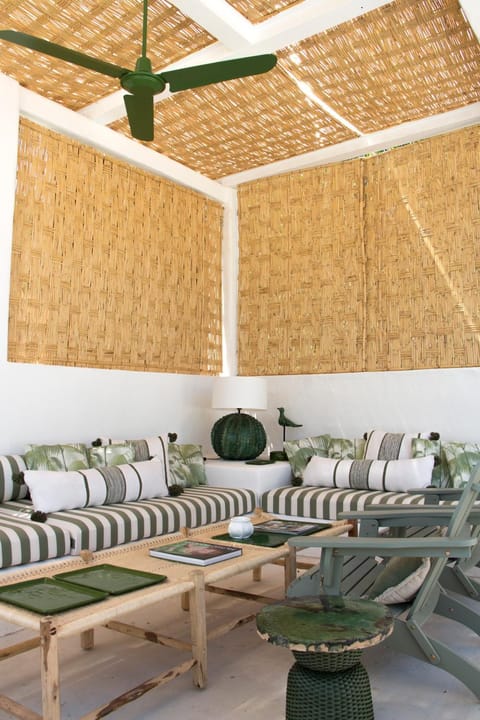 Living room, Swimming pool