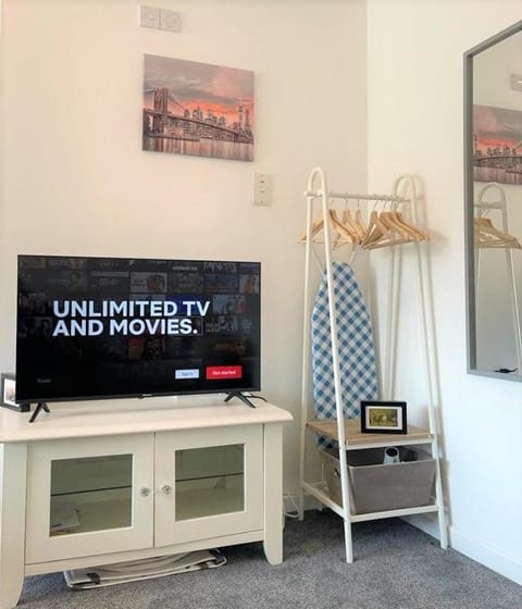 Cosy, Stunning Studio, NEC - BHX Apartment in Solihull