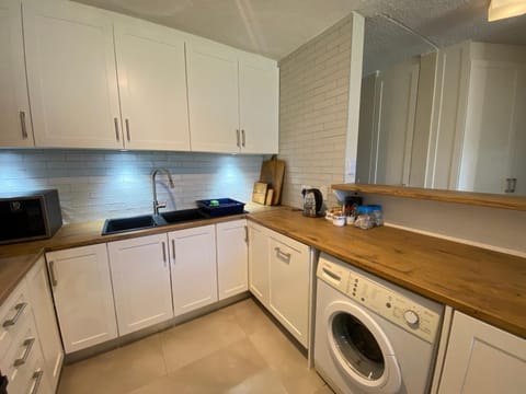 Laguna Waterfront Escape Apartment in Knysna