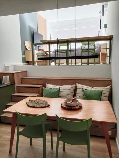 Living room, Dining area
