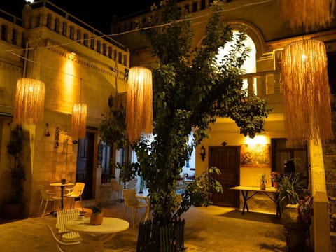 Property building, Garden
