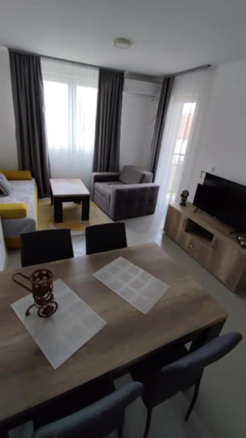 Apartman Tri delfina Apartment in Serbia