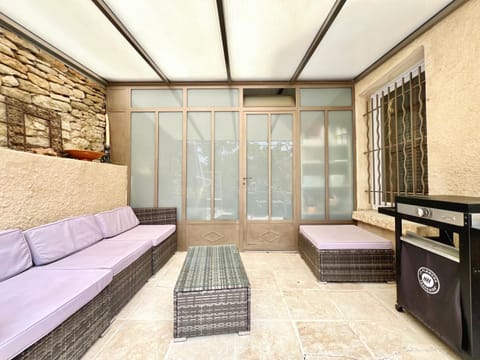 Villa Baux'Nheur, Vue Alpilles, Calme, CLIM, 9 personnes House in Les Baux-de-Provence