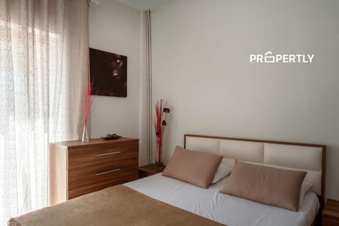 Bed, Bedroom, wardrobe