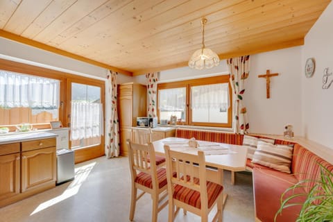 Ferienhaus Hirschalmblick Campground/
RV Resort in Salzburgerland