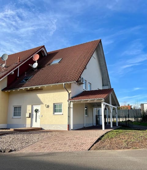 Ramstein Air Base TLA -TDY Home House in Ramstein-Miesenbach