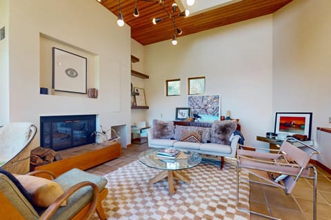 Kineth Point Coastal Retreat House in Whidbey Island