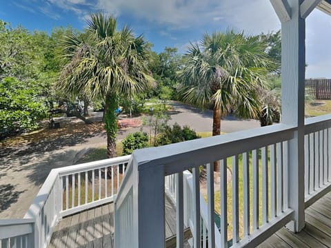 Sea Walk Cottage House in Tybee Island