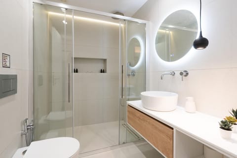 1BR Next to Metro Modern Living & Arcade Machine Apartment in Kallithea