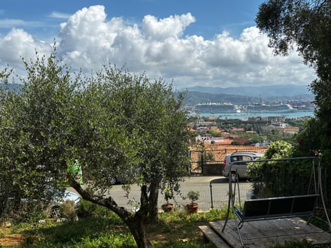 Garden, City view, Sea view