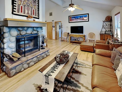 TV and multimedia, Living room, fireplace, furniture