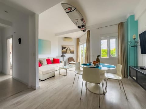 TV and multimedia, Living room, Dining area