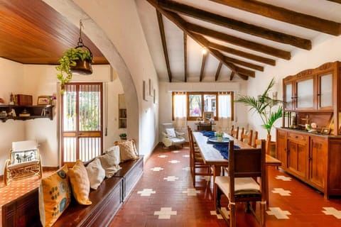 Charming Villa 200m from the sea Villa in Quartu Sant'Elena