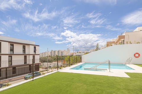 Property building, Day, Solarium, Pool view, Swimming pool, Swimming pool