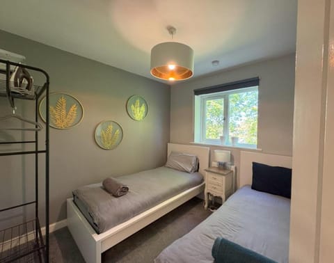 Stylish 5BR Townhouse Apartment in Sheffield