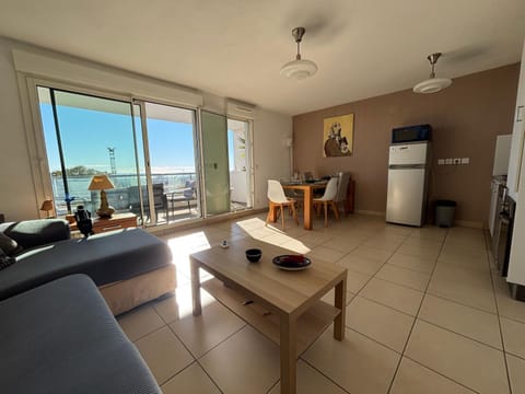 View (from property/room), Balcony/Terrace, Seating area, Dining area, Sea view