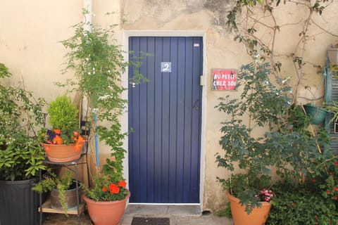 Au Petit chez Soi Hostel in Cassis
