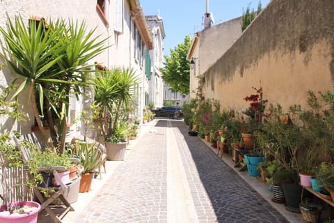 Au Petit chez Soi Hostel in Cassis