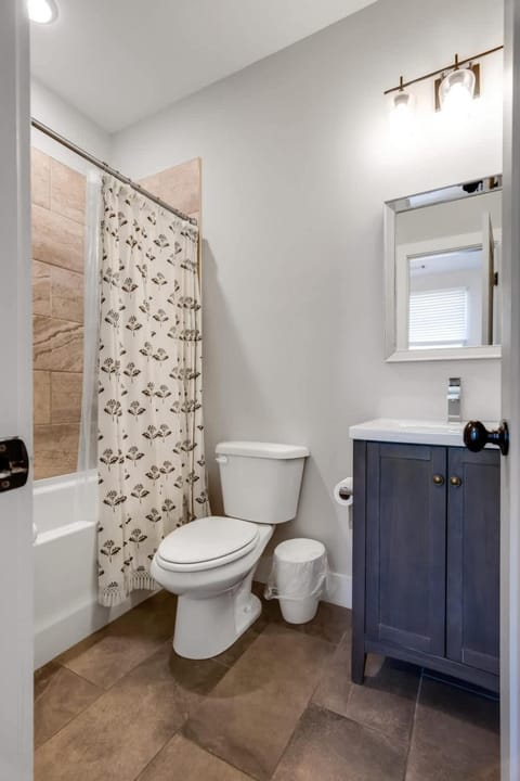 The National by Stay Local Nashville House in Nashville