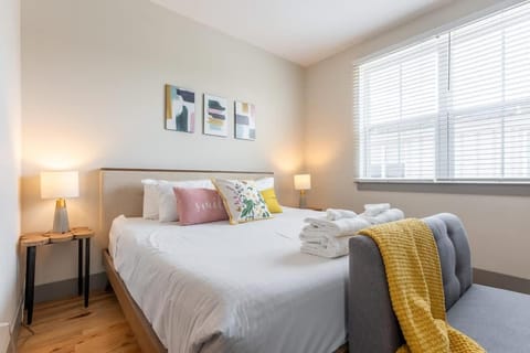 The National by Stay Local Nashville House in Nashville