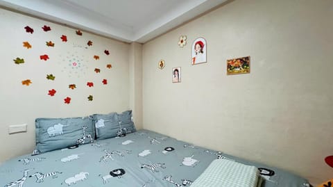 Bed, Photo of the whole room, Decorative detail, Bedroom