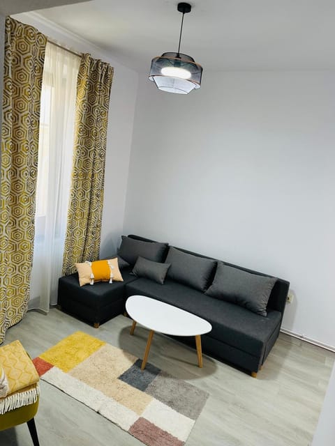 Casuta de pe Eminescu Bed and Breakfast in Serbia