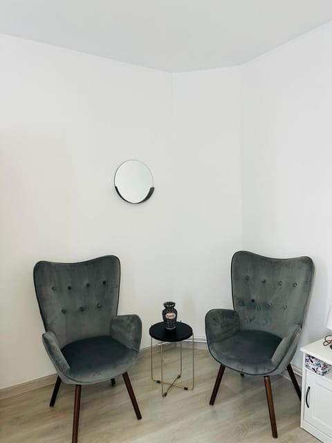 Casuta de pe Eminescu Bed and Breakfast in Serbia