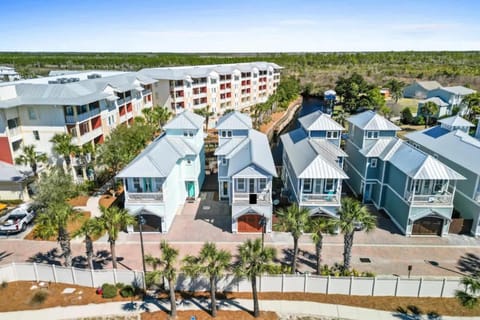 Sol Shine Gulf-View Retreat Steps from the Sand House in Mexico Beach