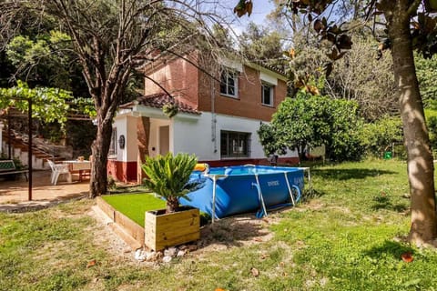 Spring, Garden, Swimming pool