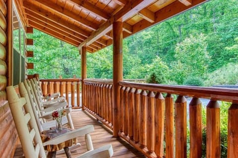 Pine Top Paradise by Avada Properties House in Pittman Center