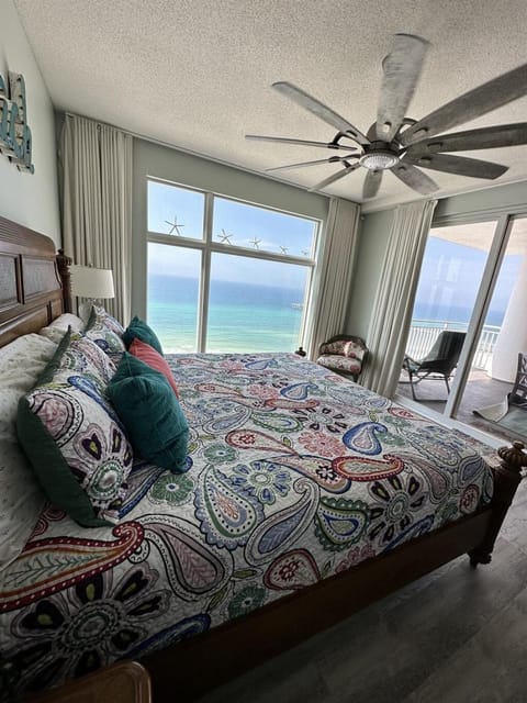 Bedroom, Sea view
