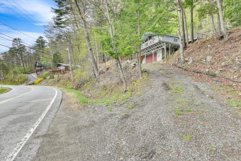 Lake-View Cabin with Furnished Deck in Hadley! Cabin in Great Sacandaga Lake