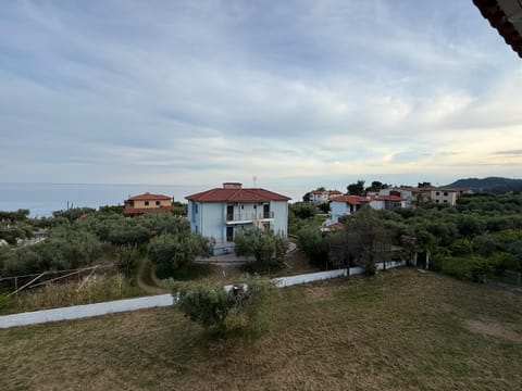 Theros Apartments Apartment hotel in Halkidiki