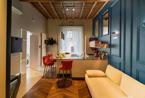 Kitchen or kitchenette, Living room