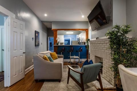 Communal lounge/ TV room, TV and multimedia, Living room