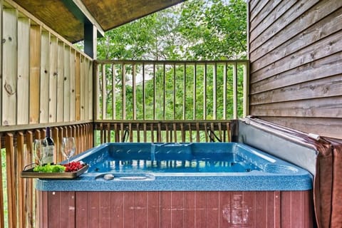 Knotty Nice by Avada Properties House in Pigeon Forge