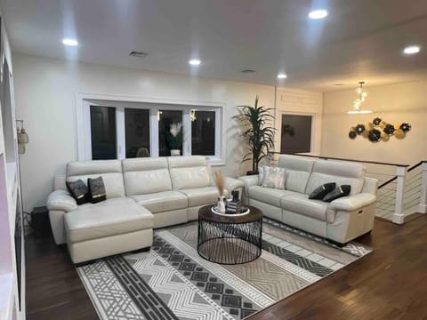 Modern getaway in Catskills House in Capital District, NY, USA