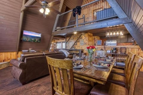 Honey Bear Slopes by Avada Properties House in Gatlinburg