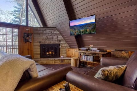 Honey Bear Slopes by Avada Properties House in Gatlinburg