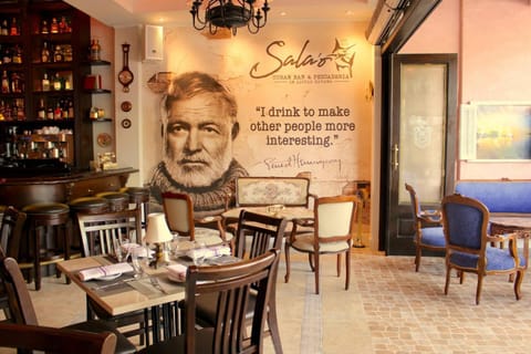 Restaurant/places to eat, Entertainment