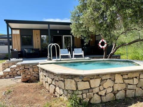 Balcony/Terrace, Swimming pool