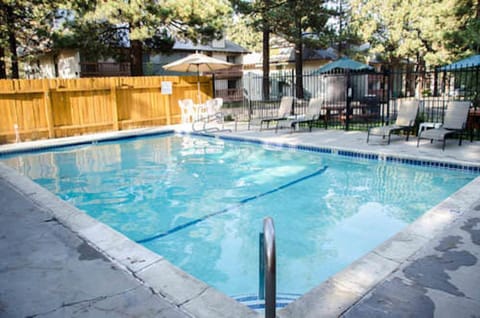 Mountain Shadows #B08 - Near Hike Bike & Ski House in Mammoth Lakes