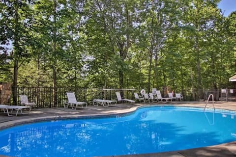 Heaven in the Smokies 3 by Avada Properties House in Pittman Center