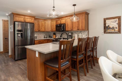 Day, Kitchen or kitchenette, Seating area, furniture