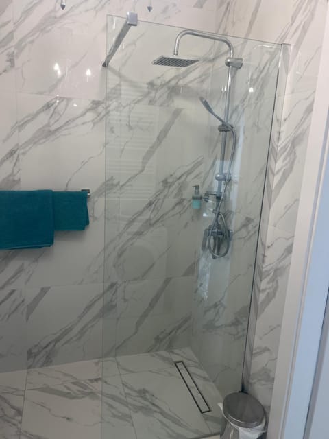 Apartament Cyprian De LUX z ogrodem Apartment in Pomeranian Voivodeship